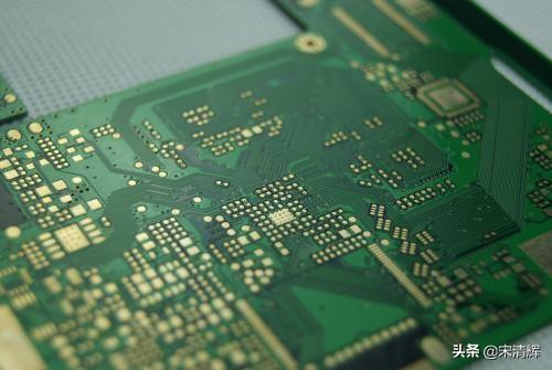 宋清輝 政策組合拳護航集成電路業高質量發展 PCB電路板迎機遇